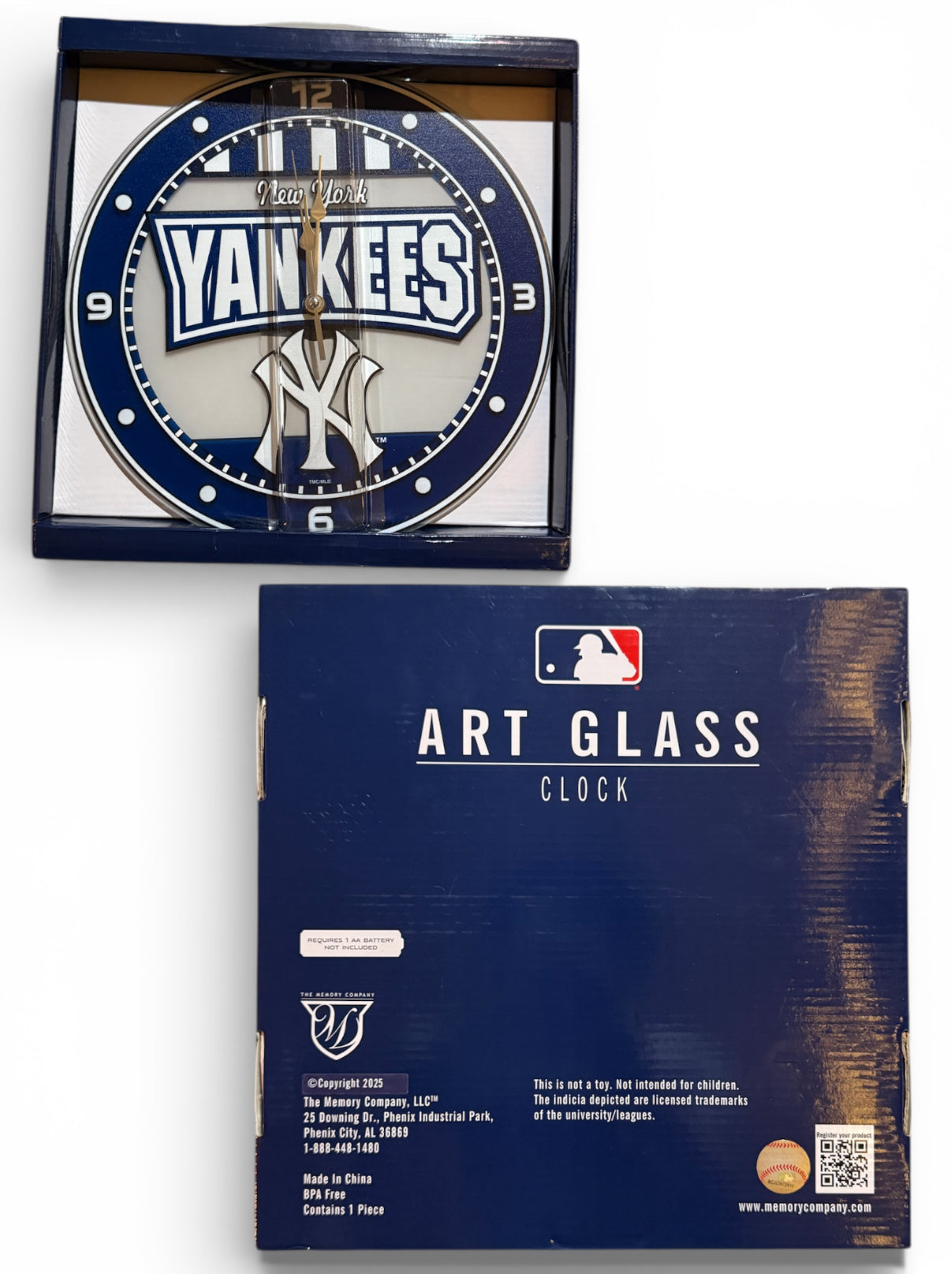 New York Yankees Glass Wall Clock MLB Licensed ( NEW )