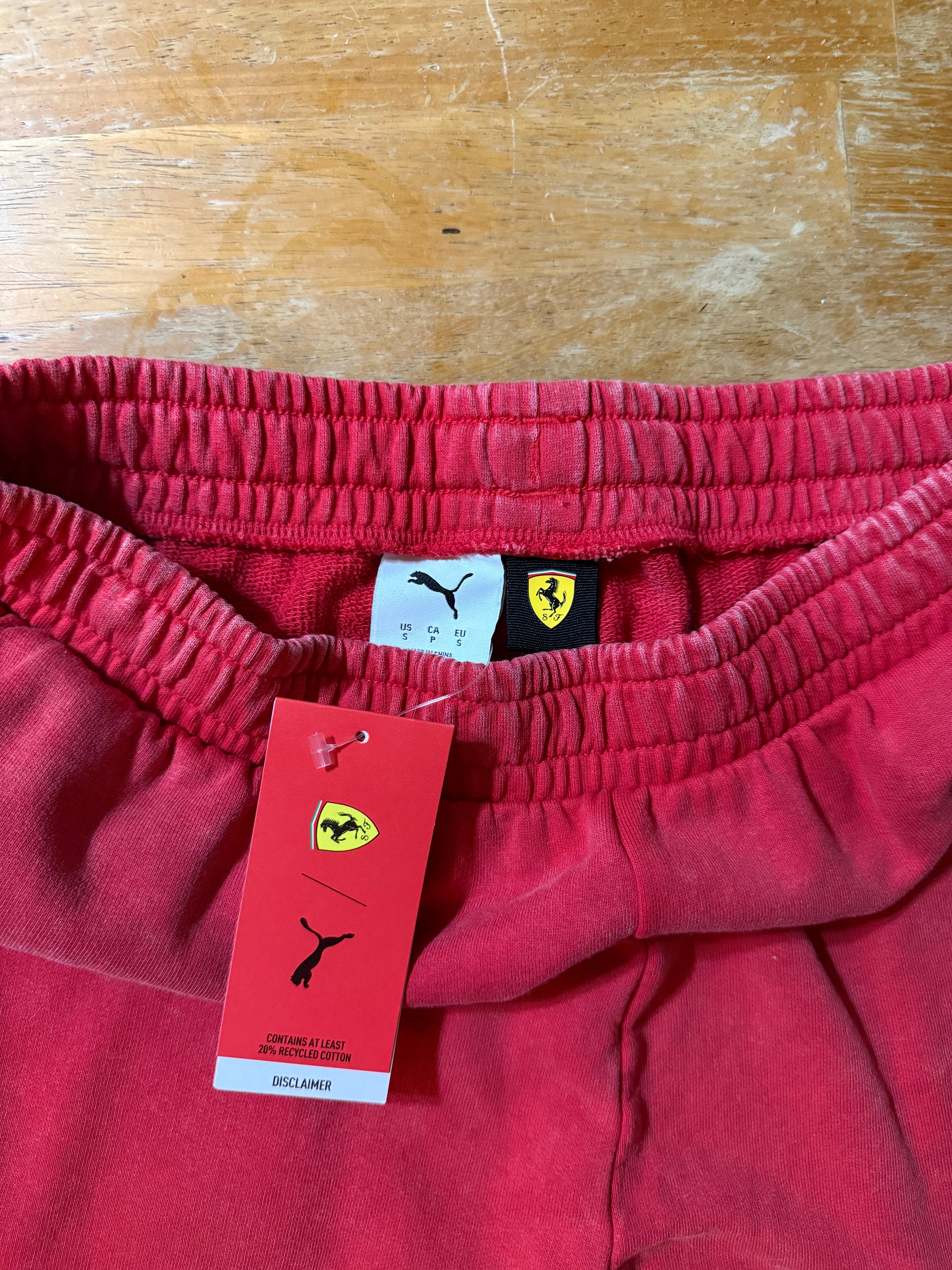 PUMA MENS FERRARI SPORTSWEAR FLEECE SHORTS